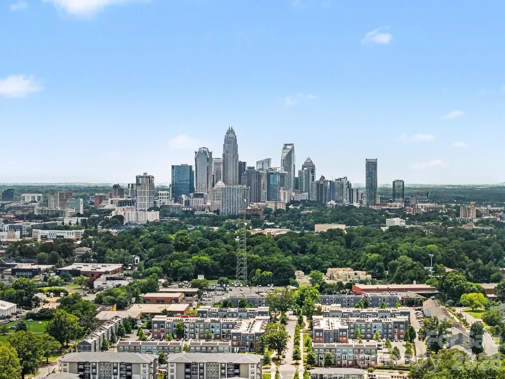 2708 Catalina Avenue Charlotte NC 28206