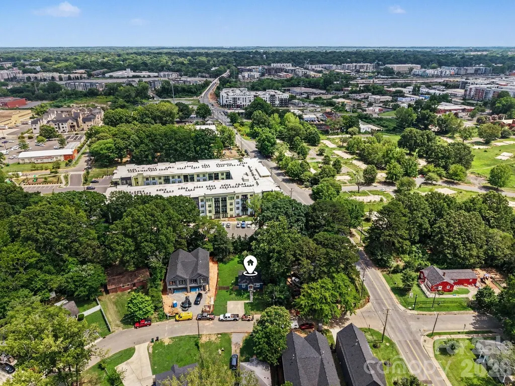 2708 Catalina Avenue Charlotte NC 28206