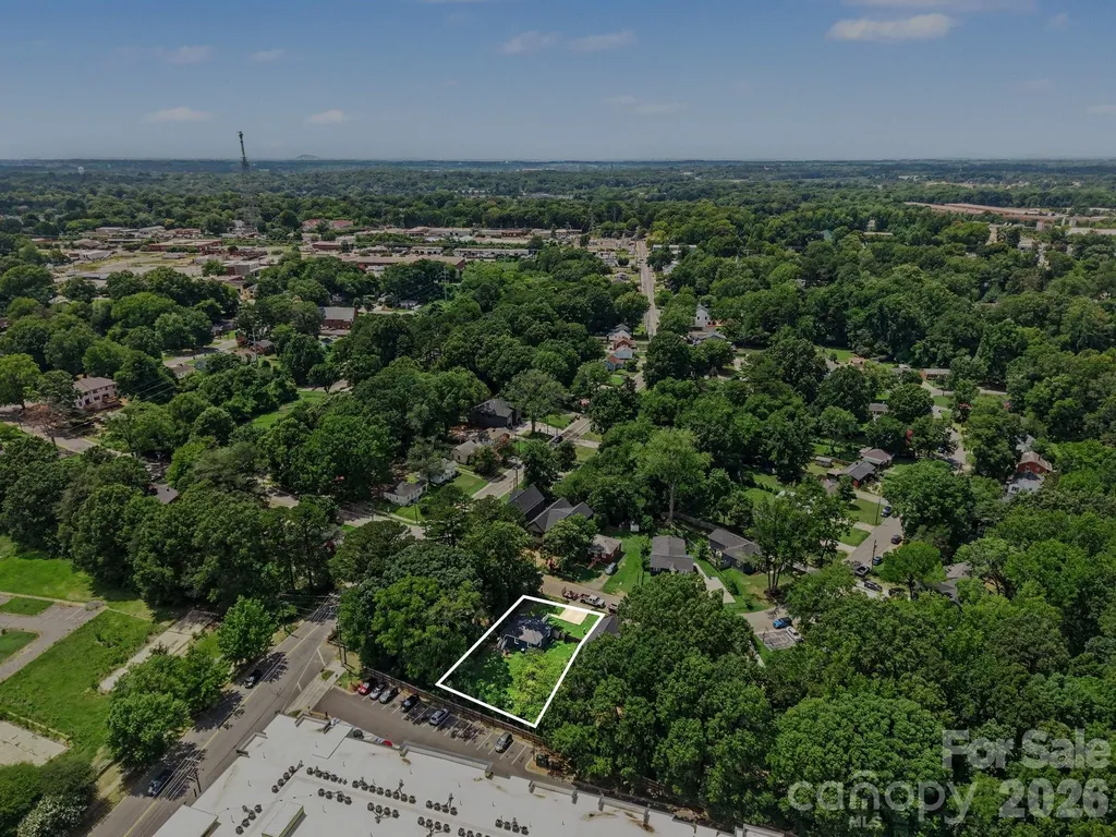 2708 Catalina Avenue Charlotte NC 28206