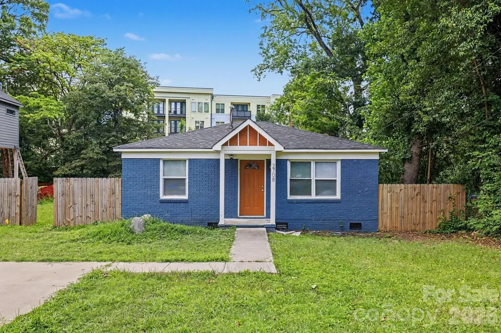 2708 Catalina Avenue Charlotte NC 28206