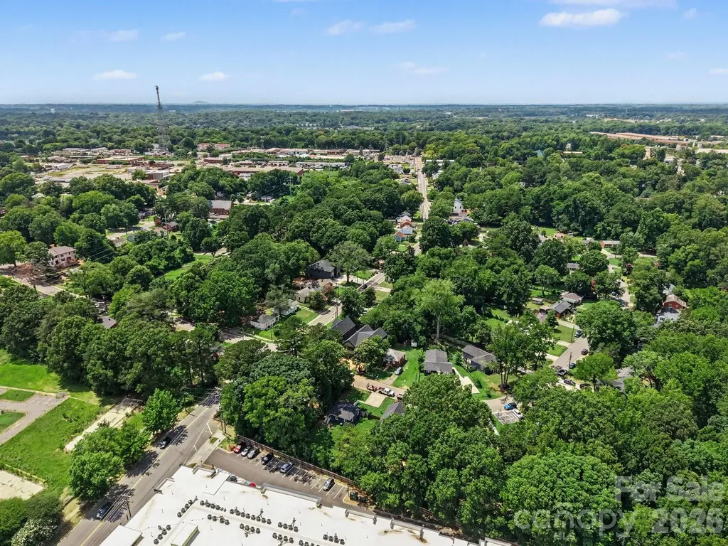 2708 Catalina Avenue Charlotte NC 28206