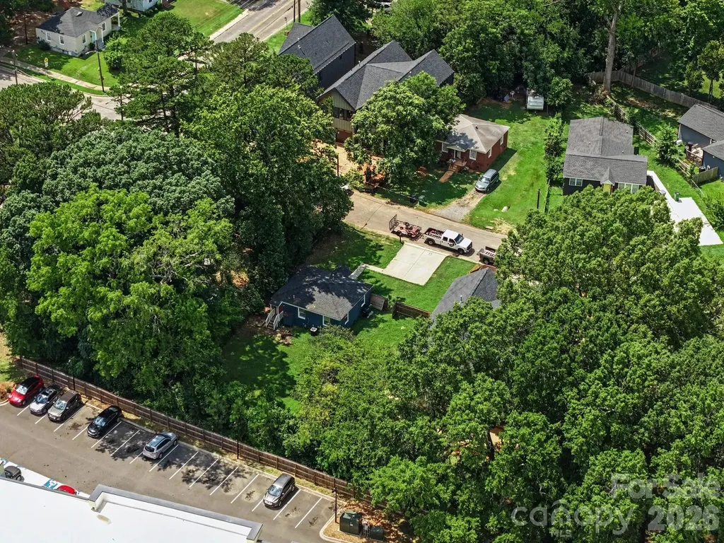 2708 Catalina Avenue Charlotte NC 28206