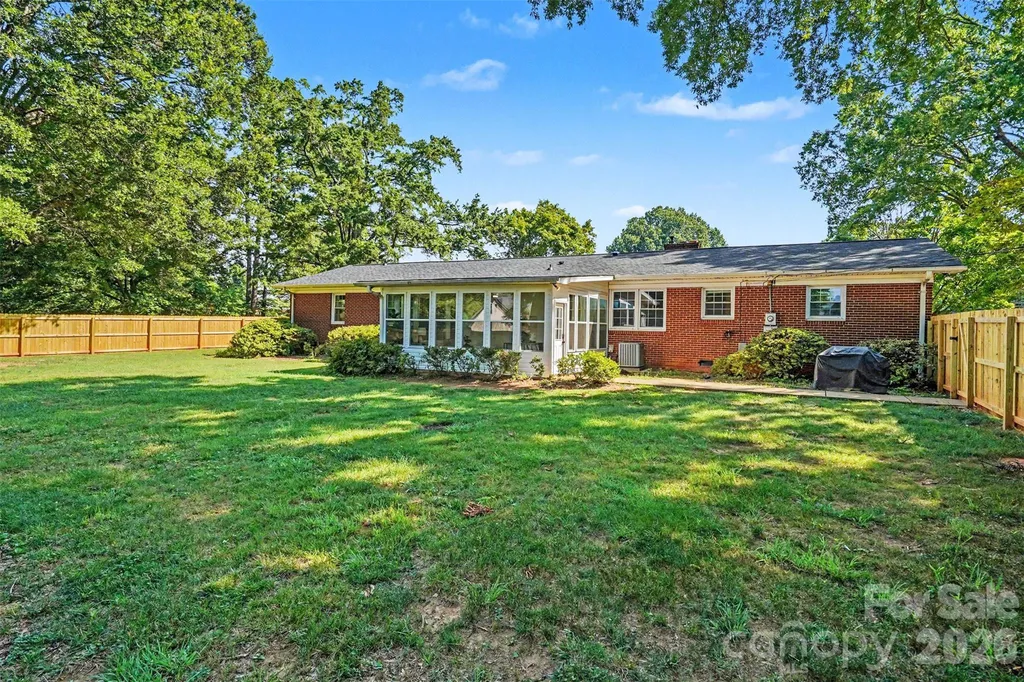 12620 Idlewild Road Matthews NC 28105