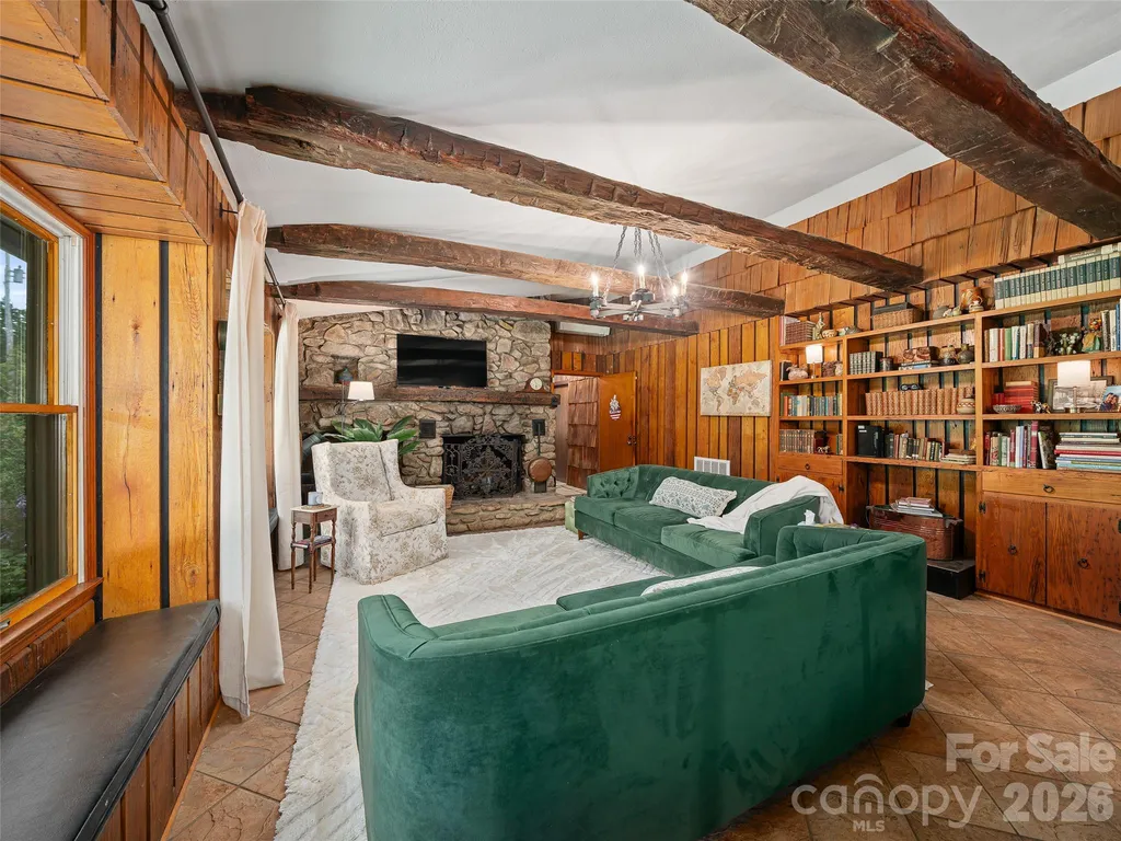 1617 California Creek Road Mars Hill NC 28754