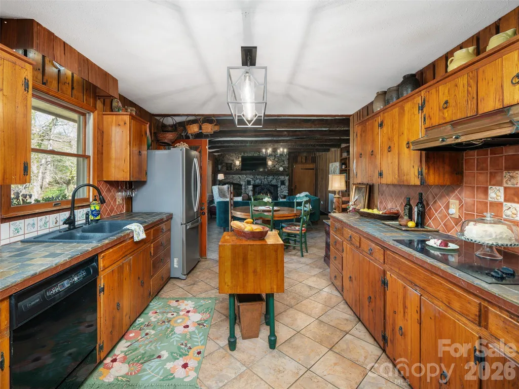 1617 California Creek Road Mars Hill NC 28754