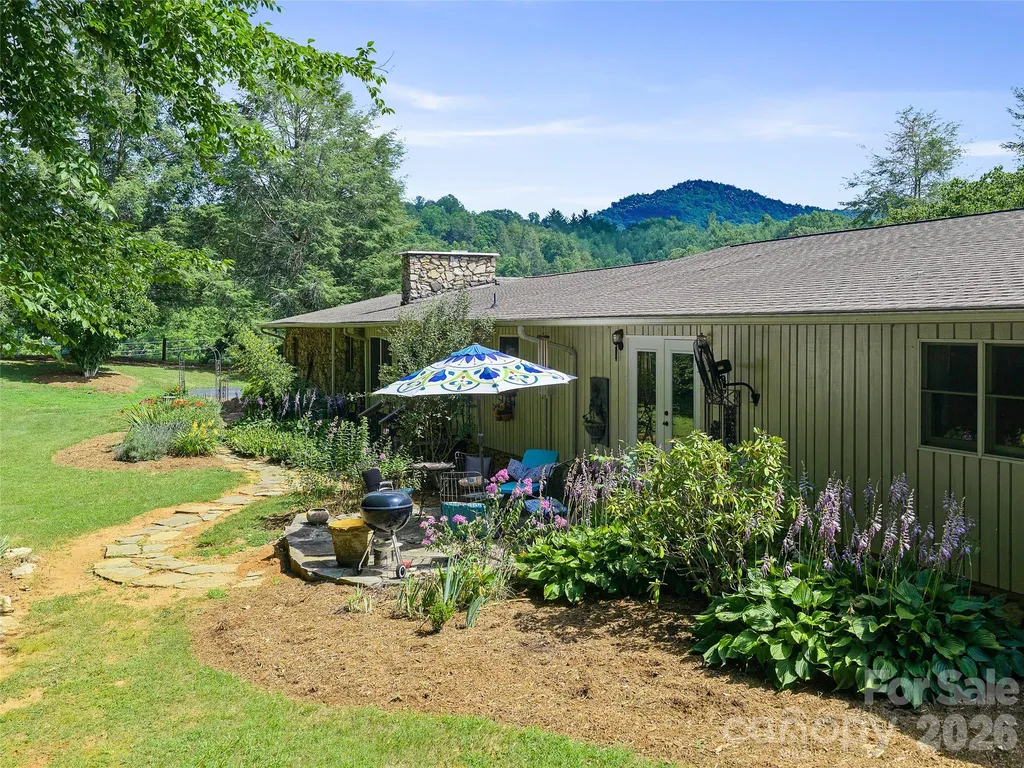 1617 California Creek Road Mars Hill NC 28754
