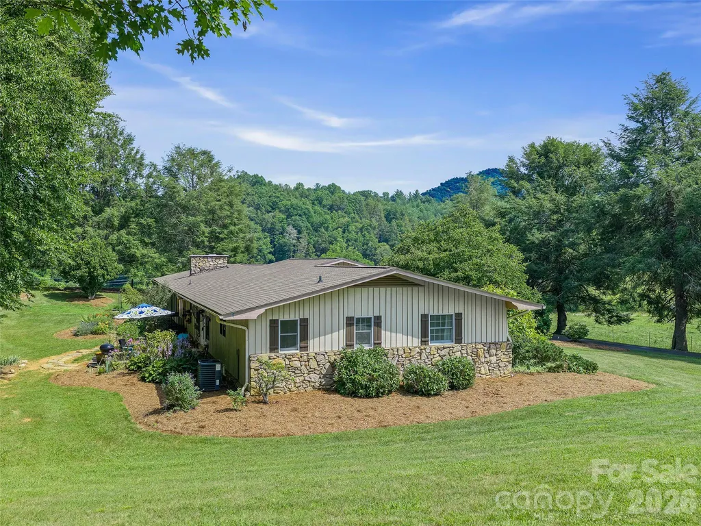1617 California Creek Road Mars Hill NC 28754