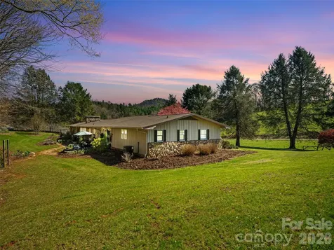 1617 California Creek Road Mars Hill NC 28754