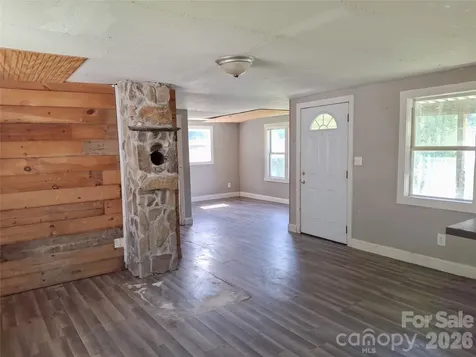 2795 Old Henson Cove Road Canton NC 28716