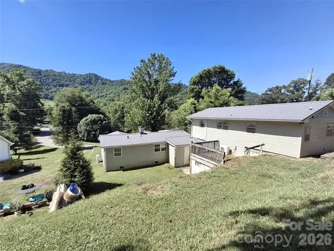 2795 Old Henson Cove Road Canton NC 28716