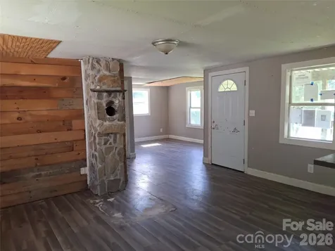 2795 Old Henson Cove Road Canton NC 28716