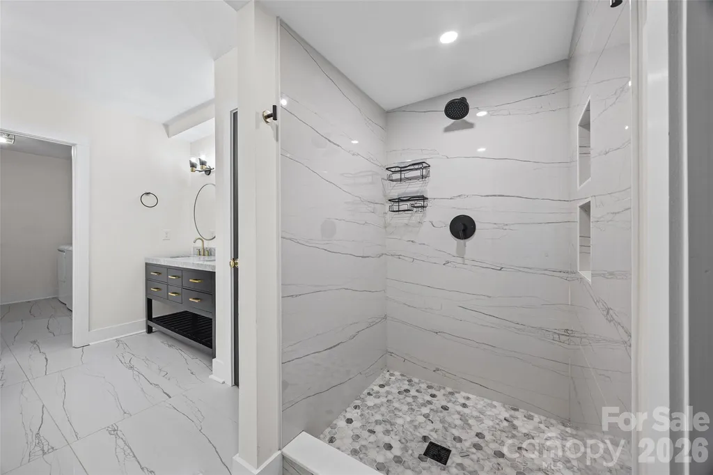 4910 Valley Stream Road Charlotte NC 28209