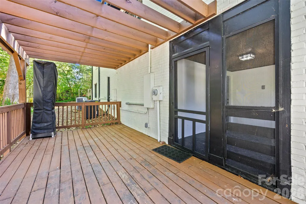 4910 Valley Stream Road Charlotte NC 28209