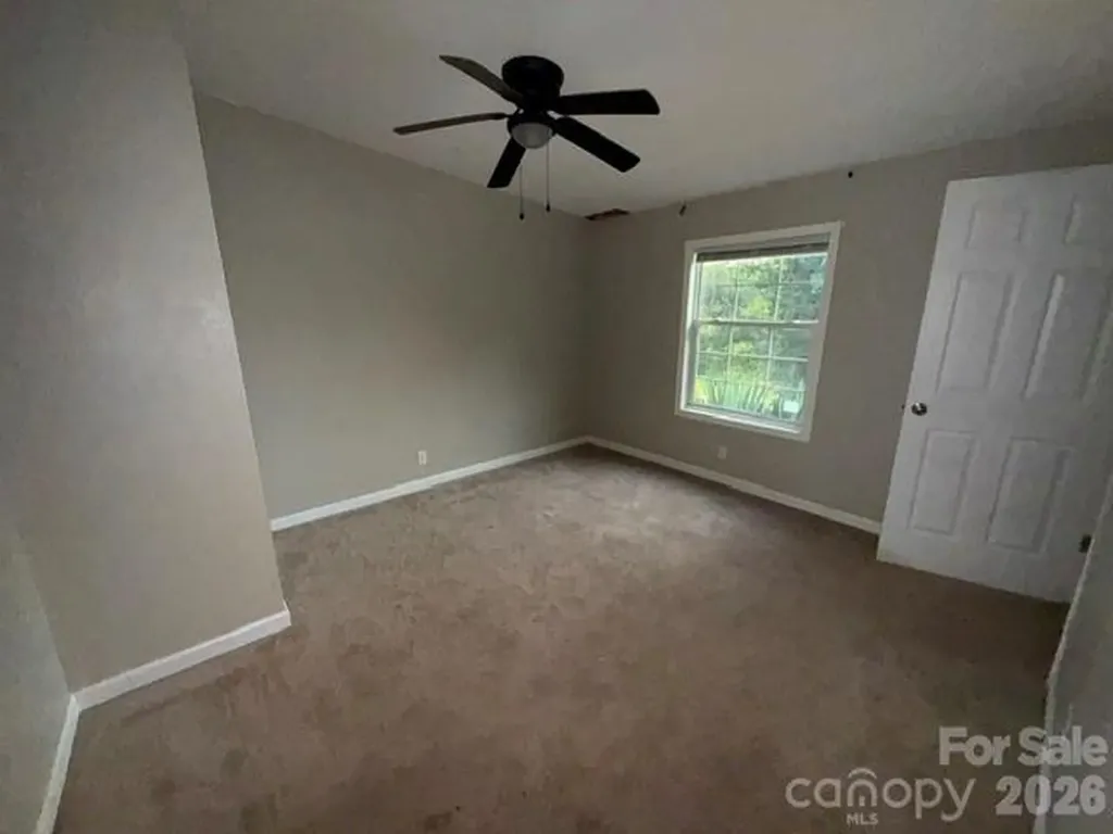 6254 E Meadow Trail Connelly Springs NC 28612