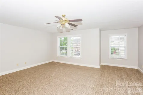 5525 Hammermill Drive Harrisburg NC 28075