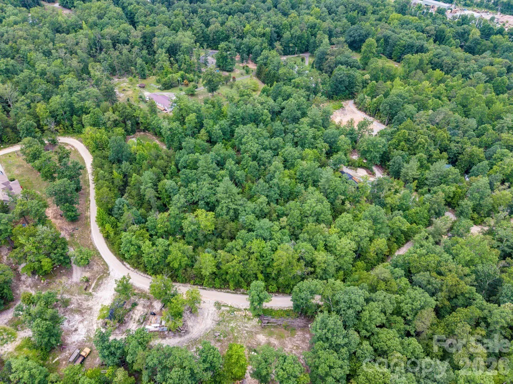 6 Dobsons Knob Loop Marion NC 28752