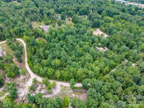 6 Dobsons Knob Loop Marion NC 28752
