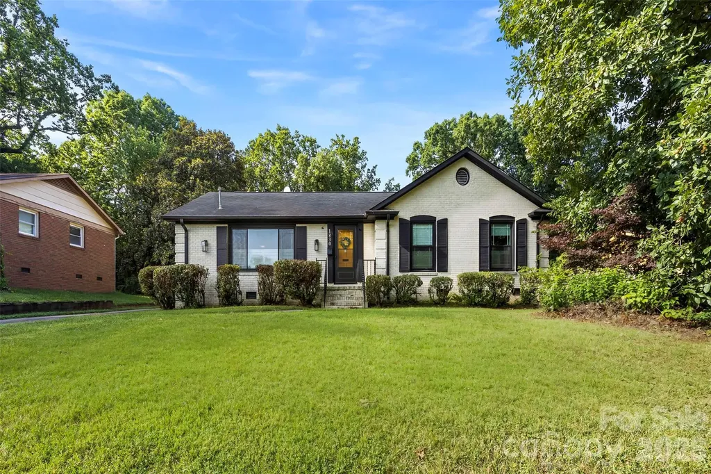 1830 Northbrook Drive Charlotte NC 28216