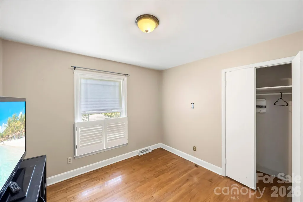 1830 Northbrook Drive Charlotte NC 28216