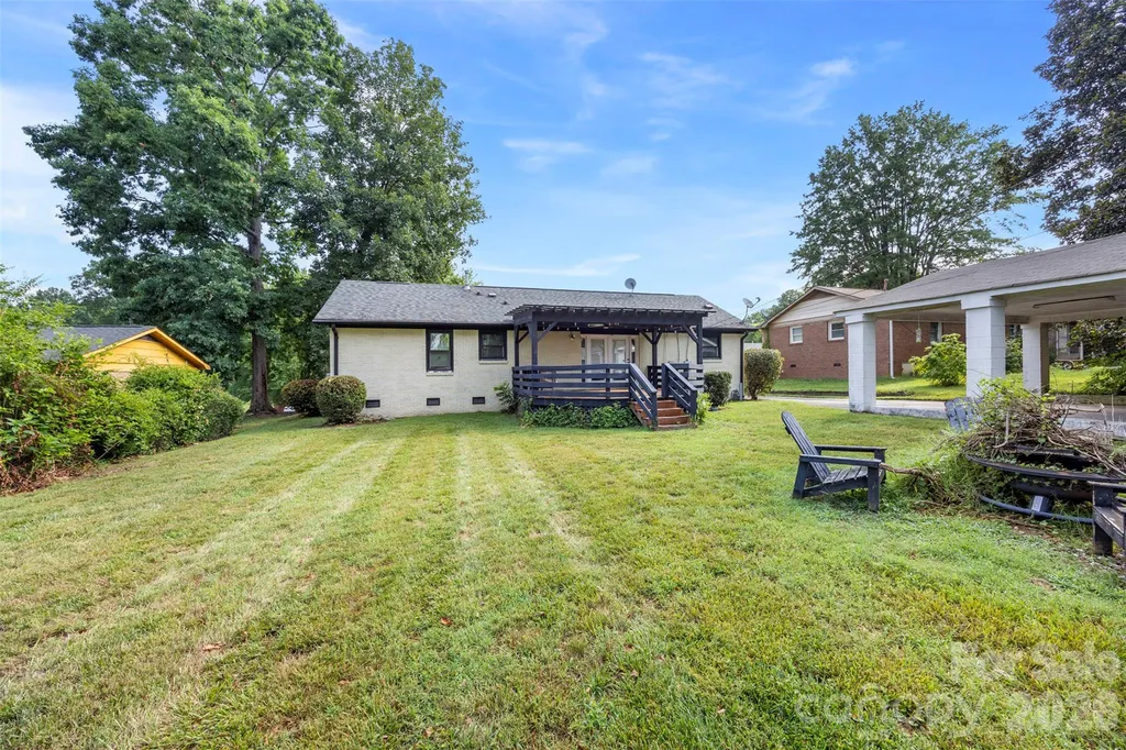 1830 Northbrook Drive Charlotte NC 28216