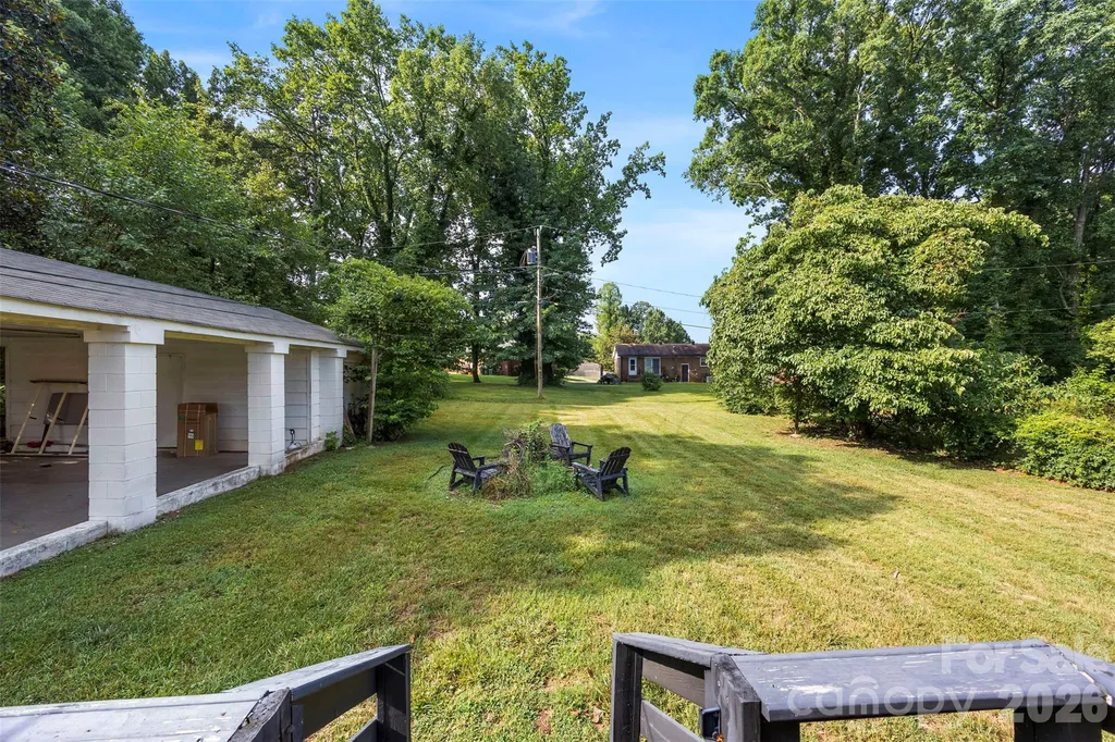1830 Northbrook Drive Charlotte NC 28216