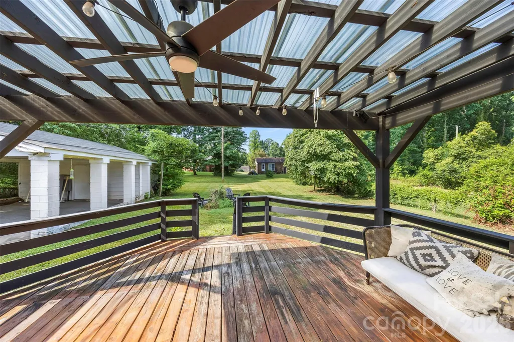 1830 Northbrook Drive Charlotte NC 28216