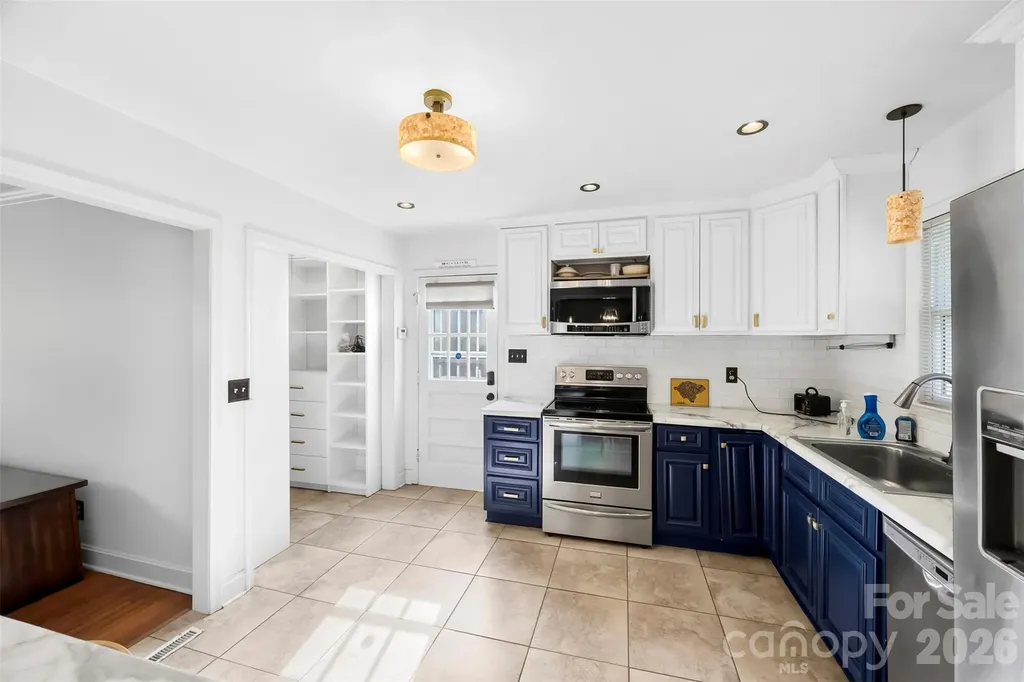 1830 Northbrook Drive Charlotte NC 28216