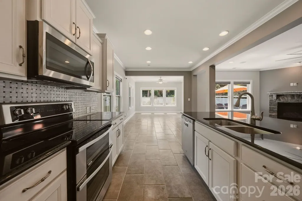125 Paradise Hills Circle Mooresville NC 28115
