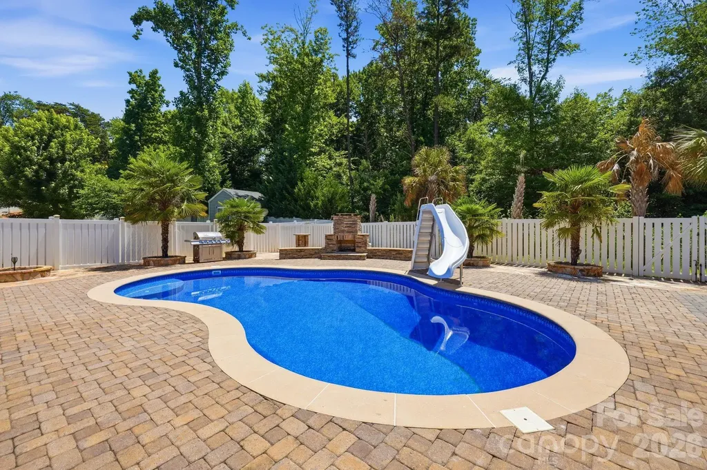125 Paradise Hills Circle Mooresville NC 28115