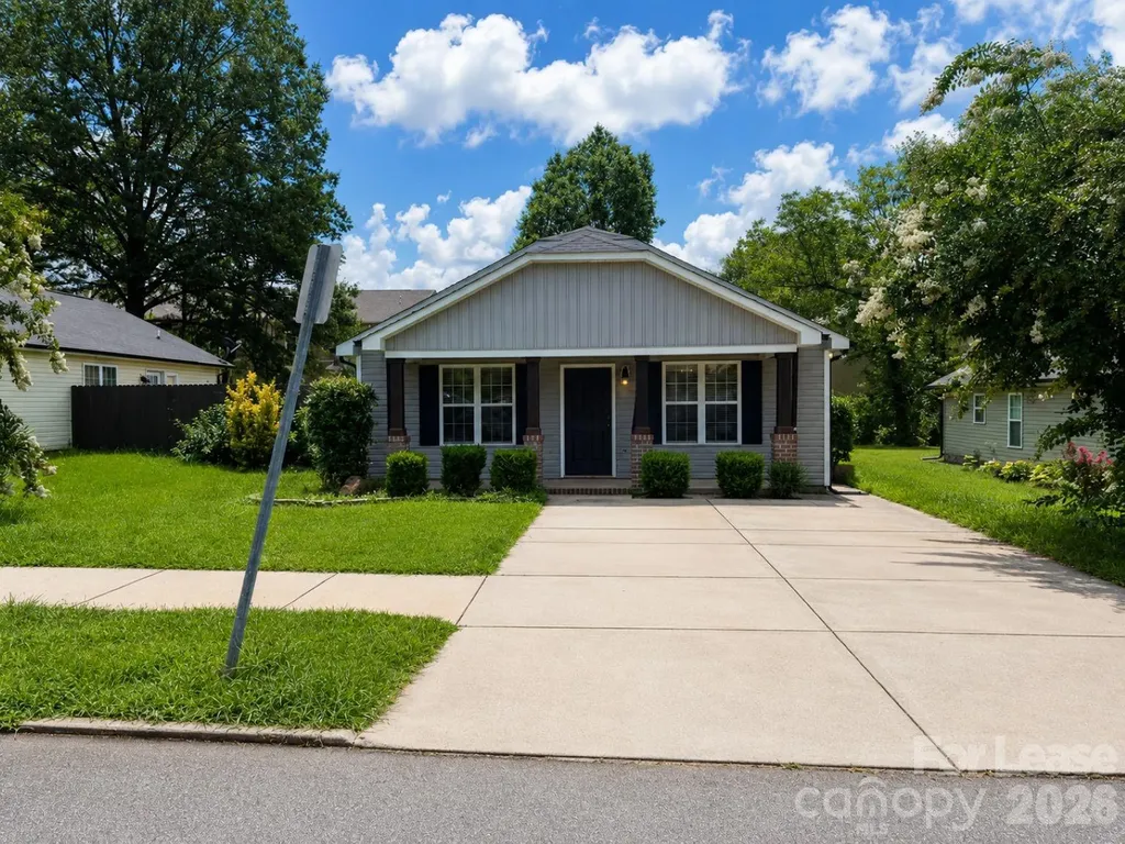 41 Saint Mary Avenue NW Concord NC 28025