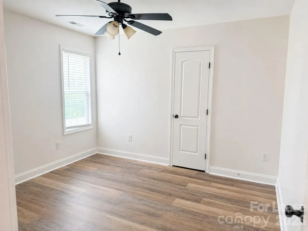 41 Saint Mary Avenue NW Concord NC 28025