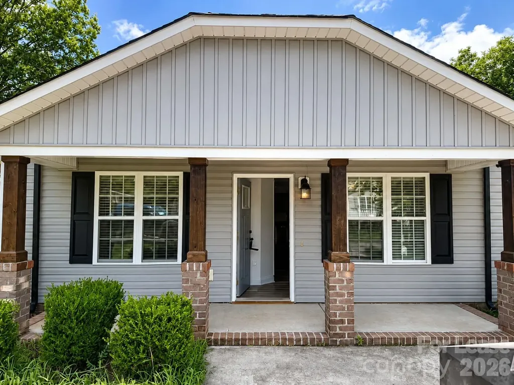 41 Saint Mary Avenue NW Concord NC 28025