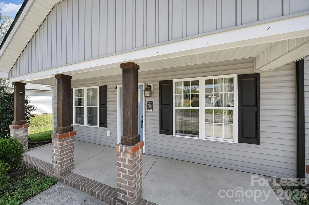 41 Saint Mary Avenue NW Concord NC 28025