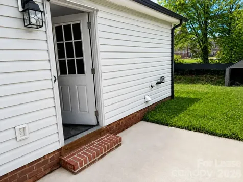 41 Saint Mary Avenue NW Concord NC 28025