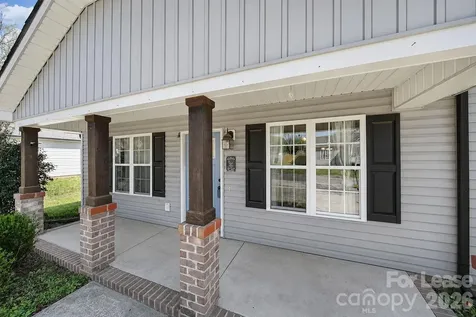 41 Saint Mary Avenue NW Concord NC 28025