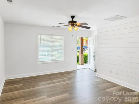 41 Saint Mary Avenue NW Concord NC 28025