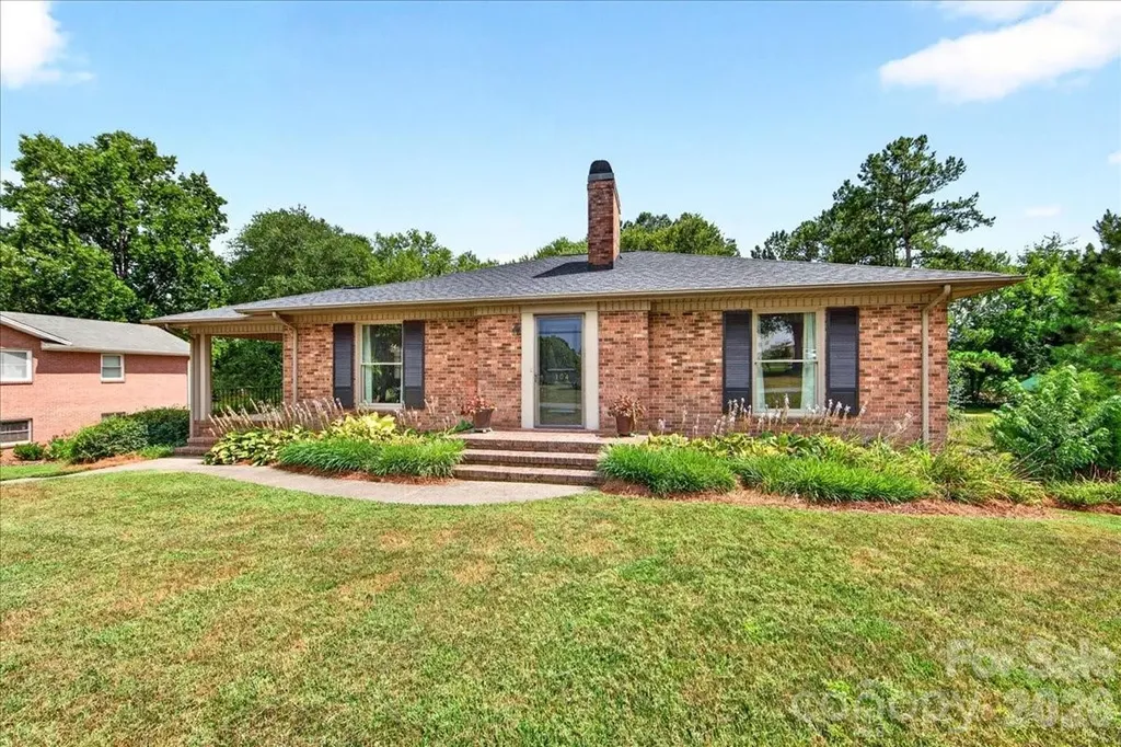 104 2nd Avenue NE Catawba NC 28609