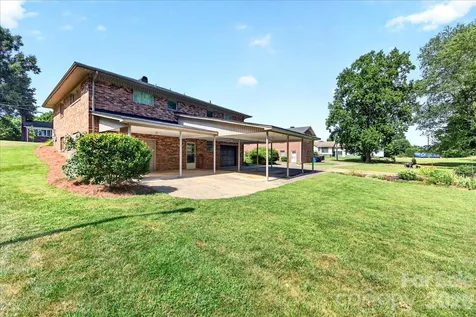 104 2nd Avenue NE Catawba NC 28609