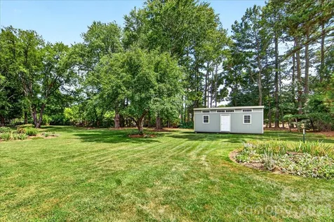 104 2nd Avenue NE Catawba NC 28609