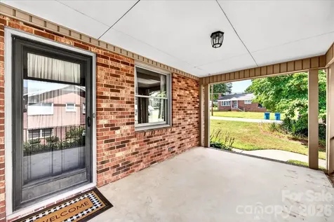 104 2nd Avenue NE Catawba NC 28609