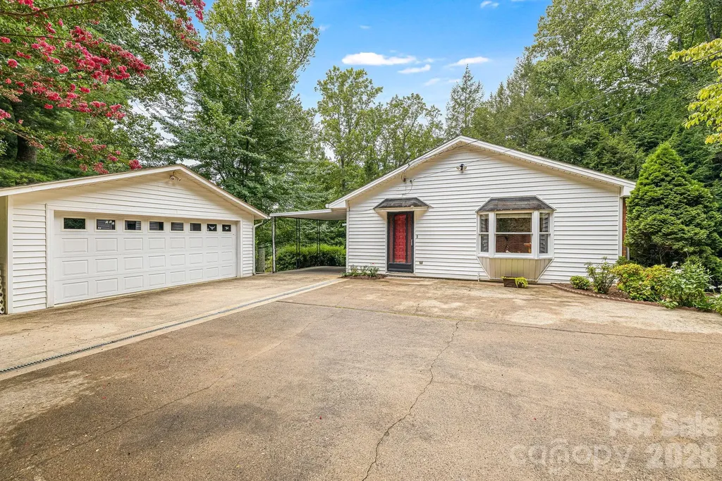 38 Westridge Drive Asheville NC 28803