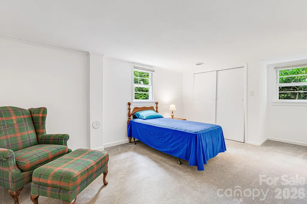 38 Westridge Drive Asheville NC 28803