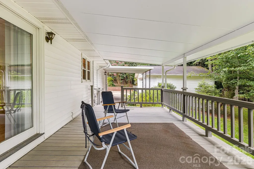 38 Westridge Drive Asheville NC 28803