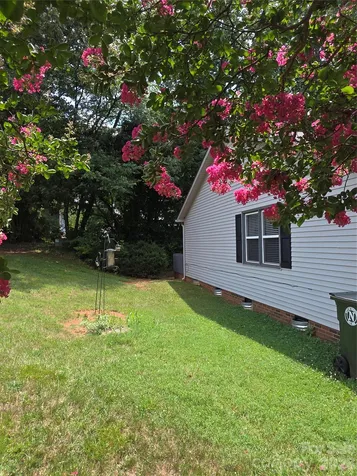 1115 Saint Charles Court Newton NC 28658