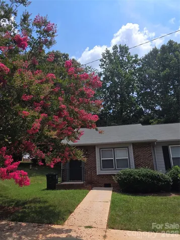 1115 Saint Charles Court Newton NC 28658