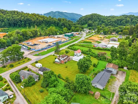 783 Skyland Drive Sylva NC 28779