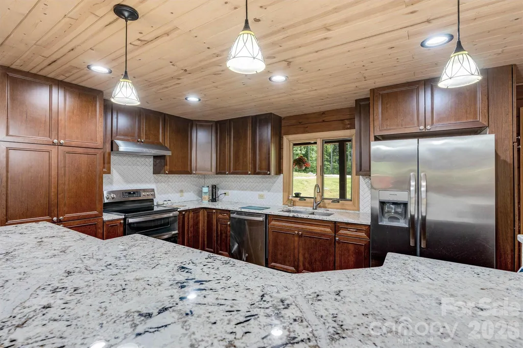 189 Edgewater Point NW Valdese NC 28690