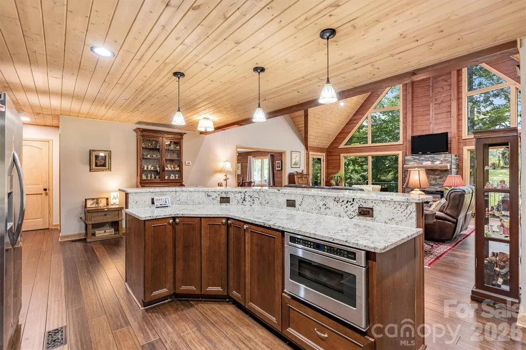 189 Edgewater Point NW Valdese NC 28690