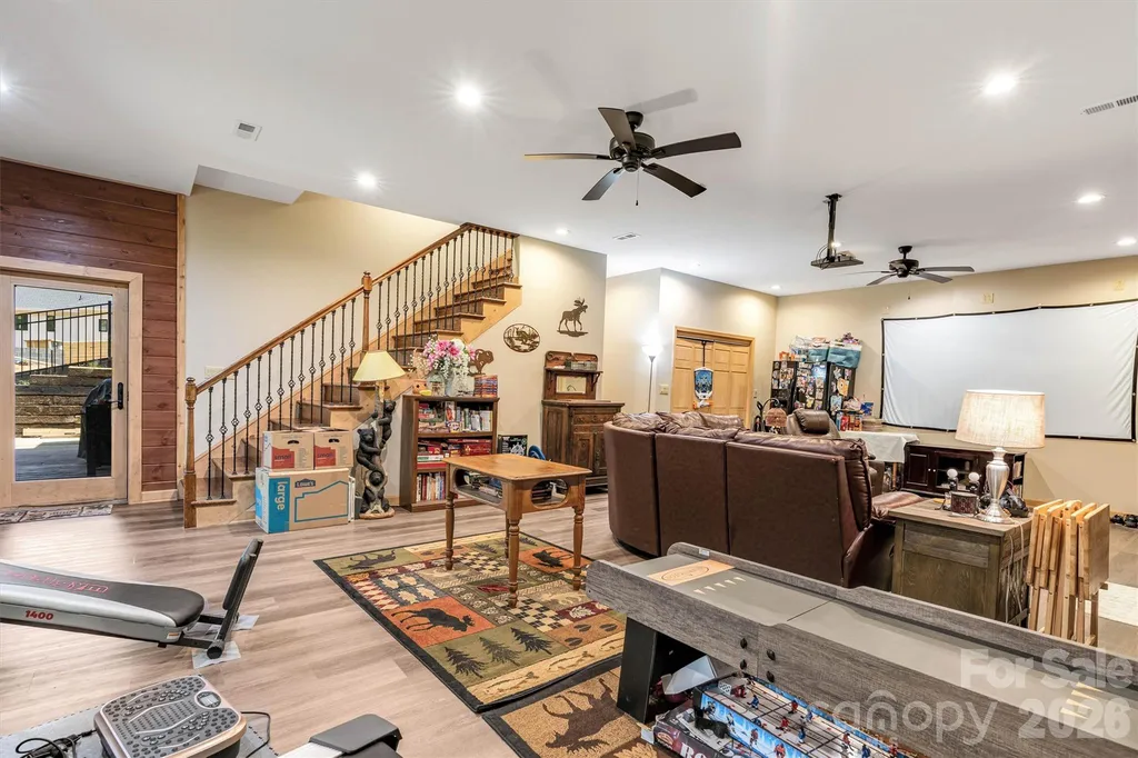189 Edgewater Point NW Valdese NC 28690