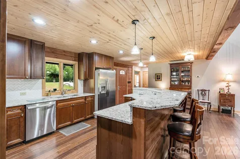 189 Edgewater Point NW Valdese NC 28690